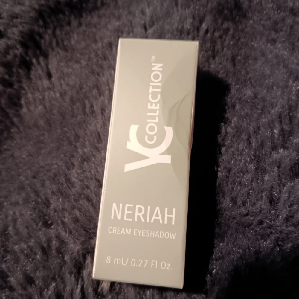 VC Collection Cream Eyeshadow